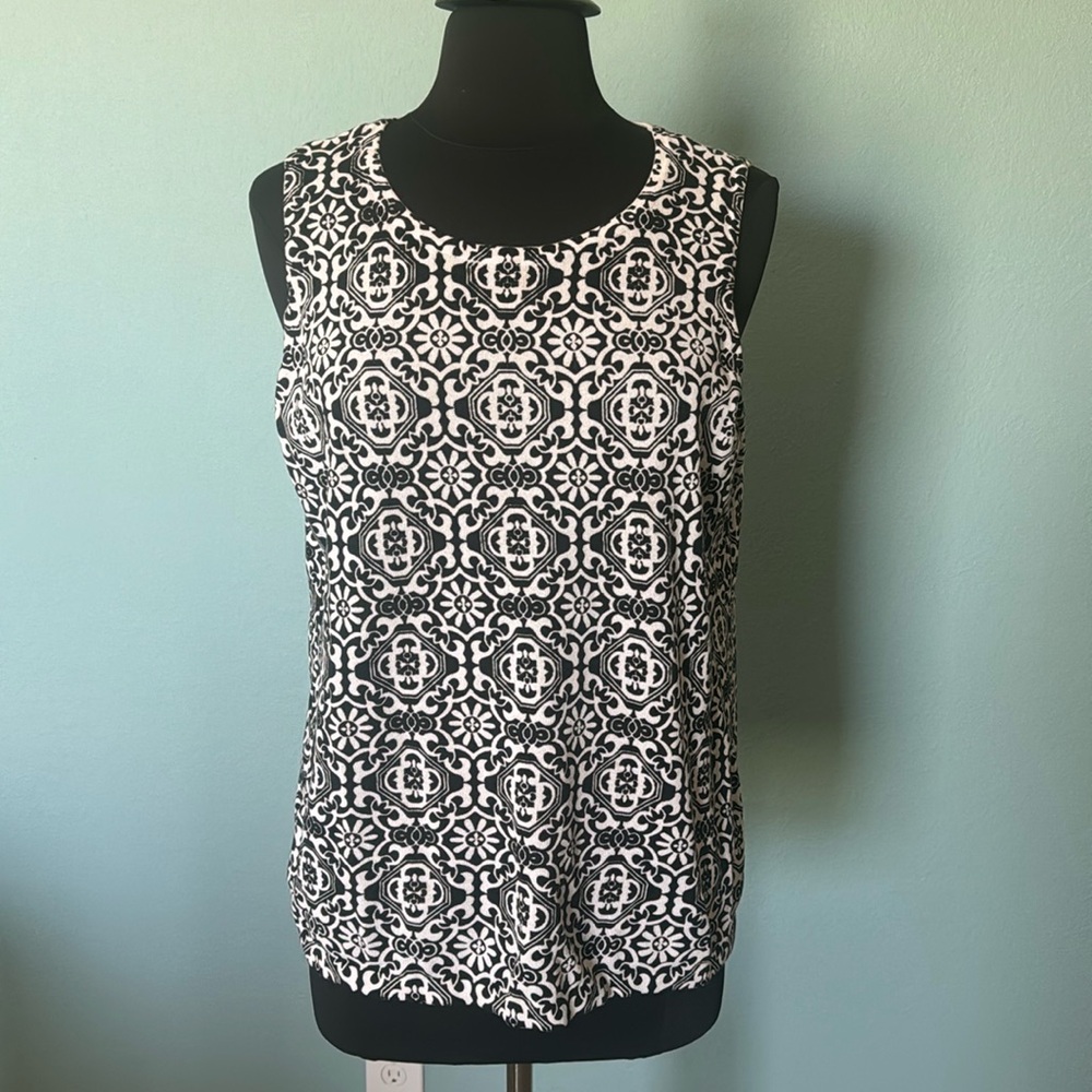 Chicos coordinating tank and sweater set, black and white pattern.